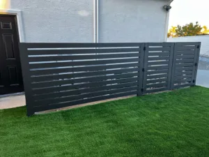 Elite L.A. Patios - The Modern Look of Aluminum Fencing: A Homeownerās Guide - horizontal slat aluminum privacy gate