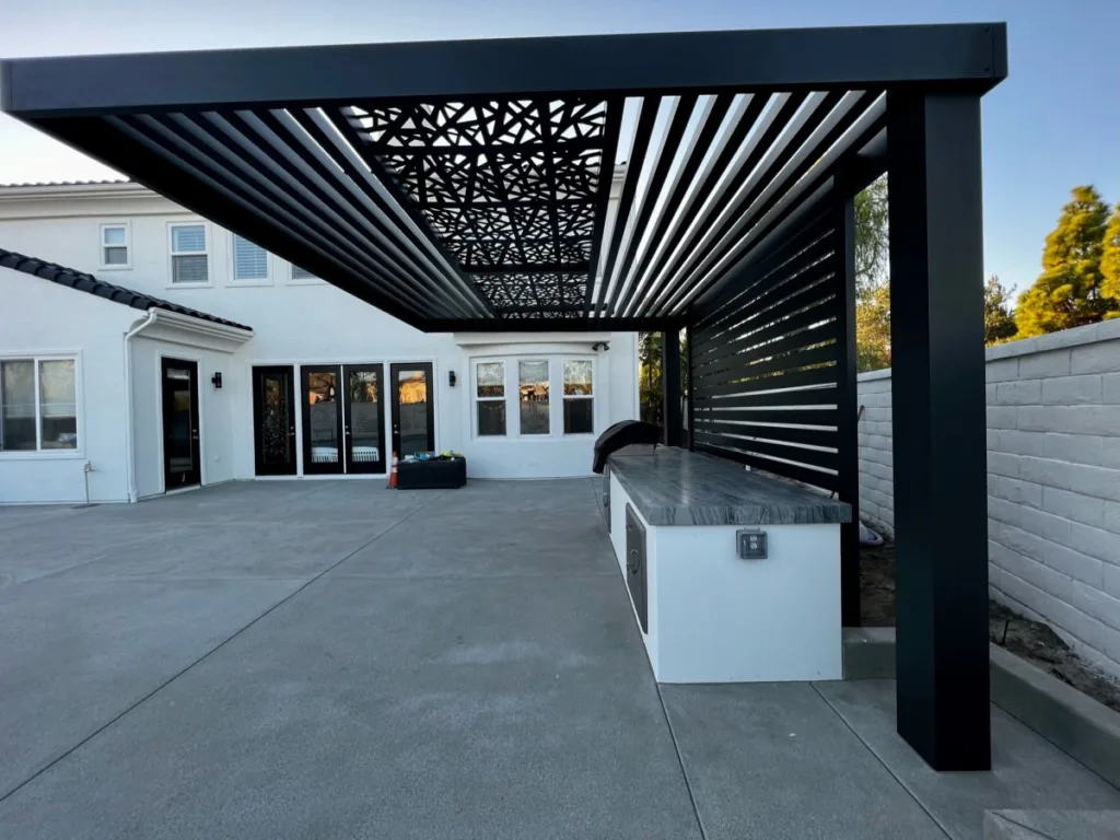 4K Aluminum custom cantilever with pergo soleil panels